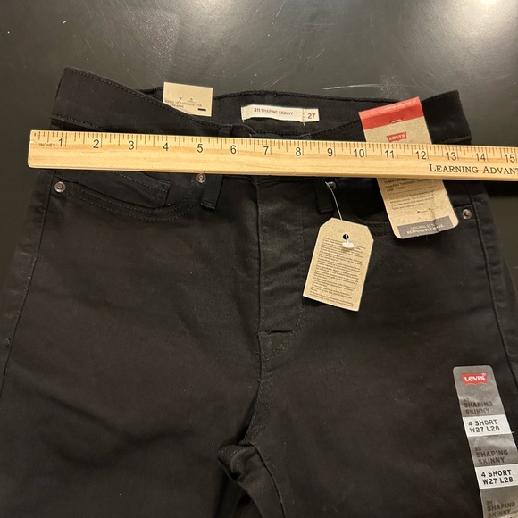 NWT Levi’s 311 Shaping Skinny Jeans Black 4 Short (27 x 28) - Picture 8 of 8